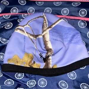 Realtree Women's Purple and Black Camo Beanie